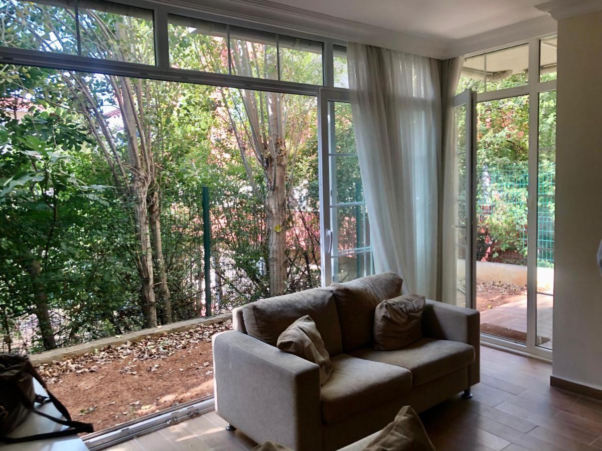 Lovely Escape House In A Frame With Garden Istanbul Exterior photo
